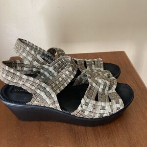 Steven by Steve Madden Women's Metallic Woven Stretch Wedge Sandals; Size 7